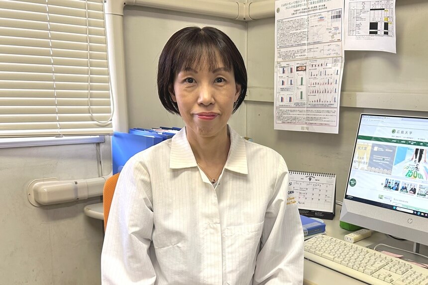 岩越　栄子